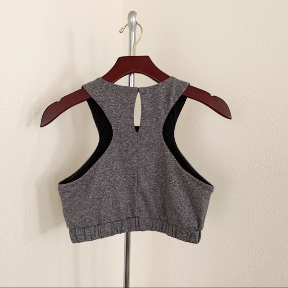 🖤LAST CHANCE🖤 Crop Tank W/Stretch Band Detail - Picture 2 of 5